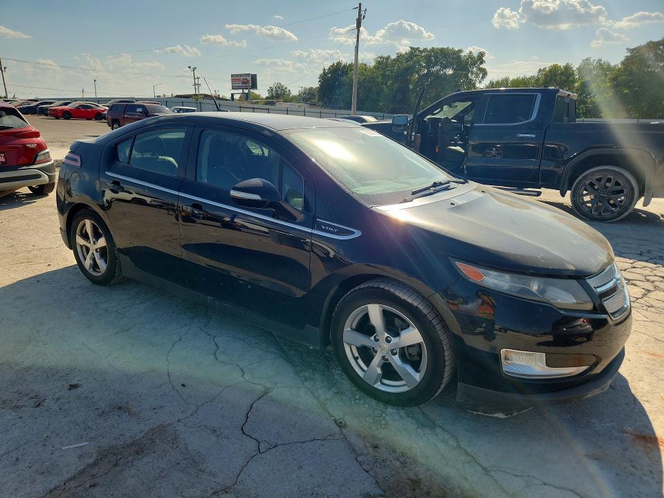 Photo 4 from auction – 2011 CHEVROLET VOLT with VIN 1G1RD6E47BU102619