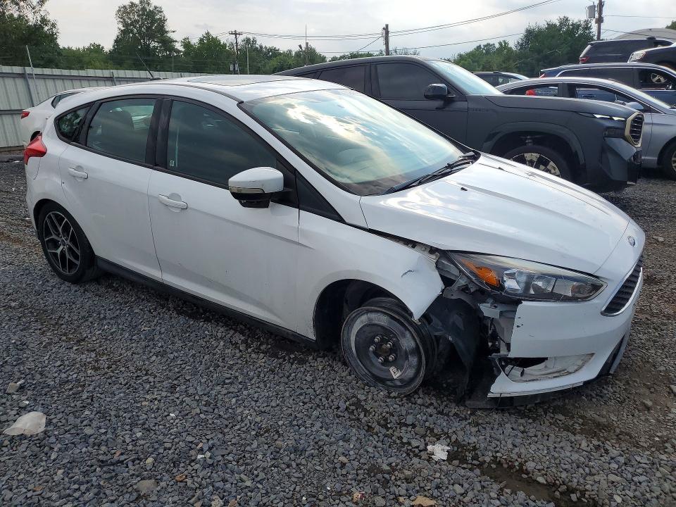Photo 4 from auction – 2018 FORD FOCUS with VIN 1FADP3M27JL298224