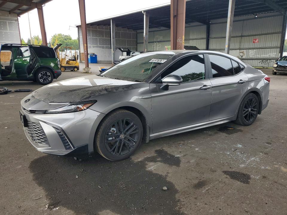 TOYOTA CAMRY 2025 с VIN 4T1DBADK7SU536920 - Снимка от търг