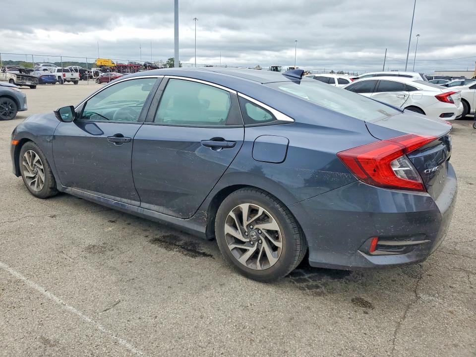 Photo 2 from auction – 2017 HONDA CIVIC with VIN 19XFC2F77HE058160
