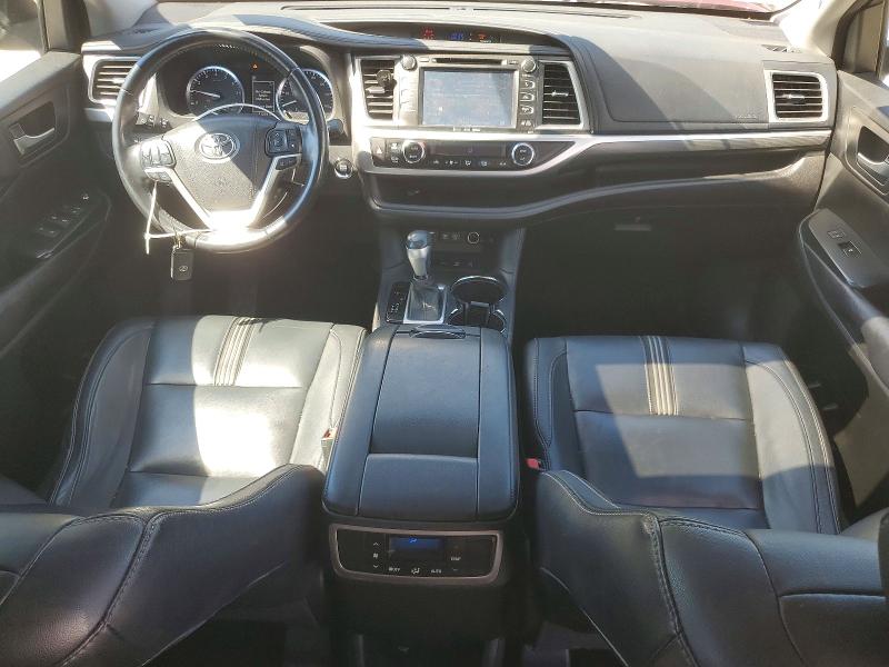 Снимка 8 от търг – 2017 TOYOTA HIGHLANDER с VIN 5TDJZRFH5HS385950