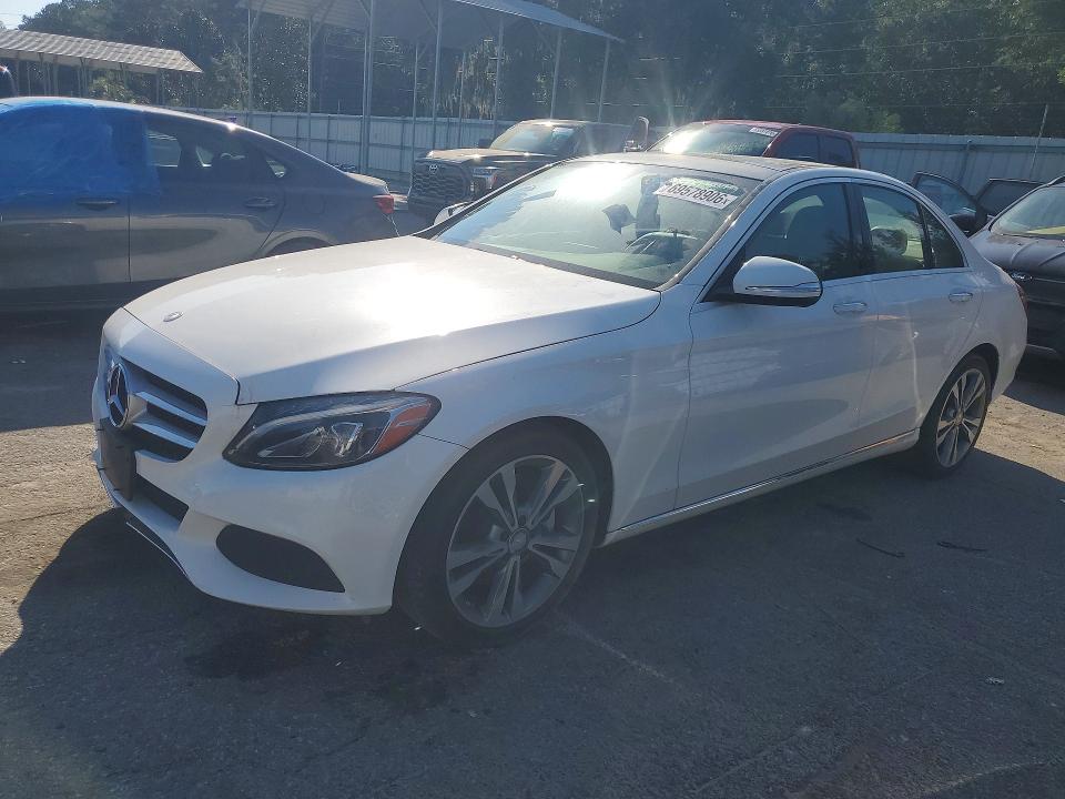 MERCEDES-BENZ C 2015 с VIN 55SWF4JB6FU052970 - Снимка от търг
