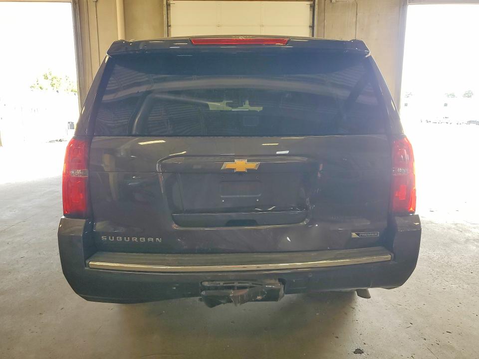 Снимка 6 от търг – 2017 CHEVROLET SUBURBAN с VIN 1GNSKJKC0HR255746