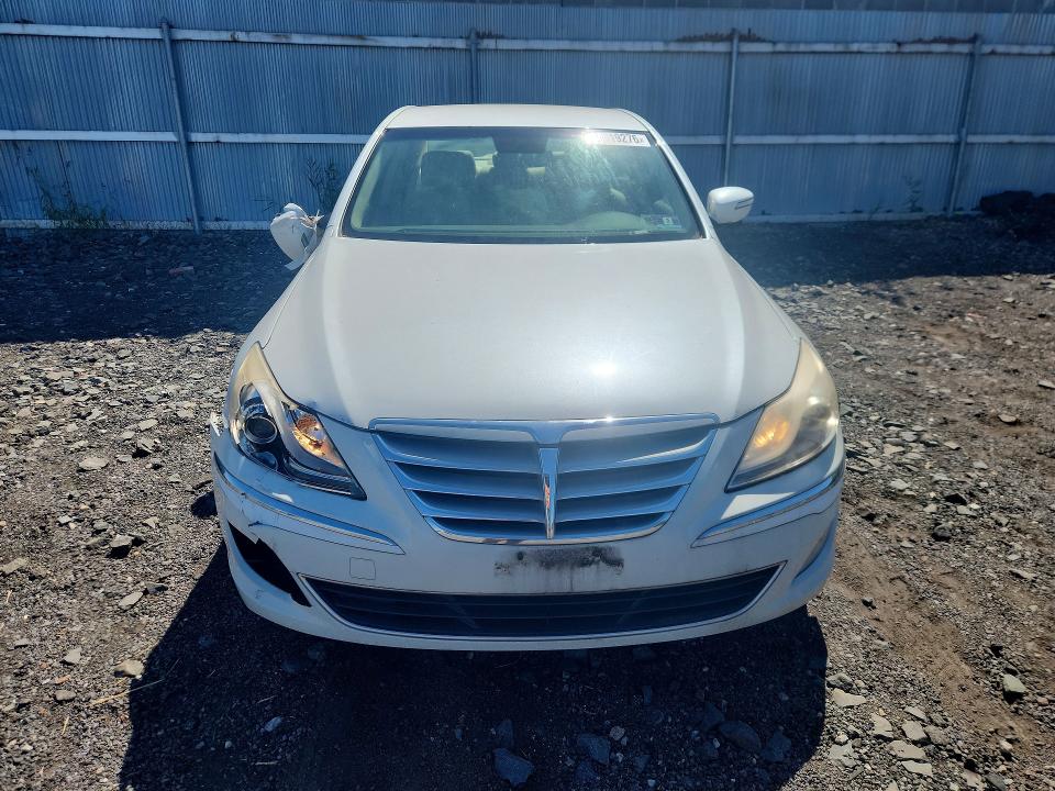 Photo 5 from auction – 2012 HYUNDAI GENESIS with VIN KMHGC4DD5CU195290