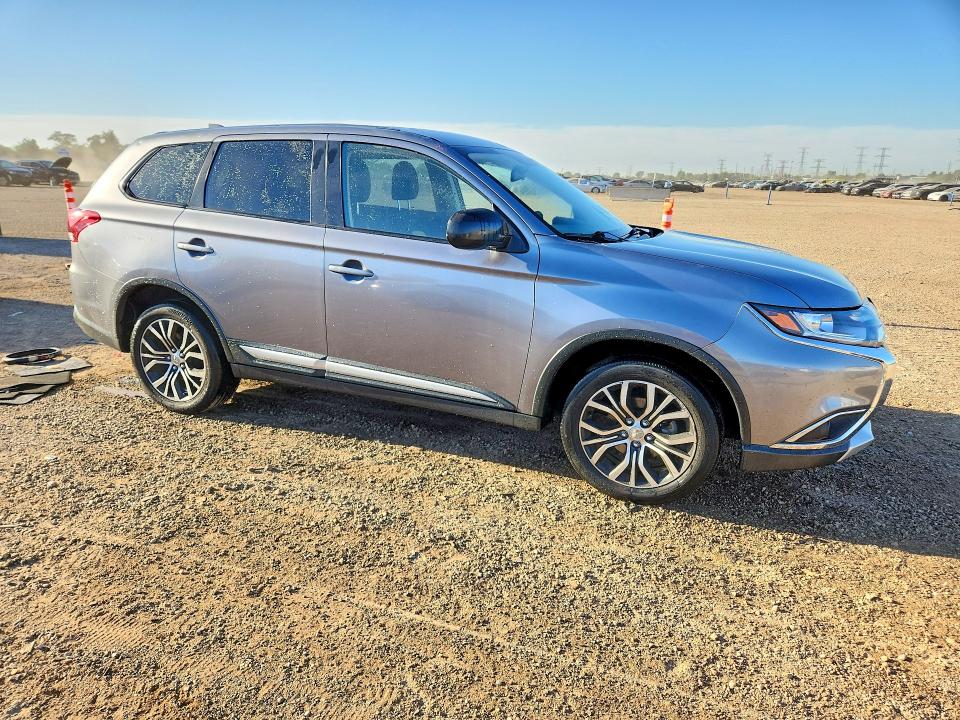Снимка 4 от търг – 2018 MITSUBISHI OUTLANDER с VIN JA4AZ3A30JZ058332