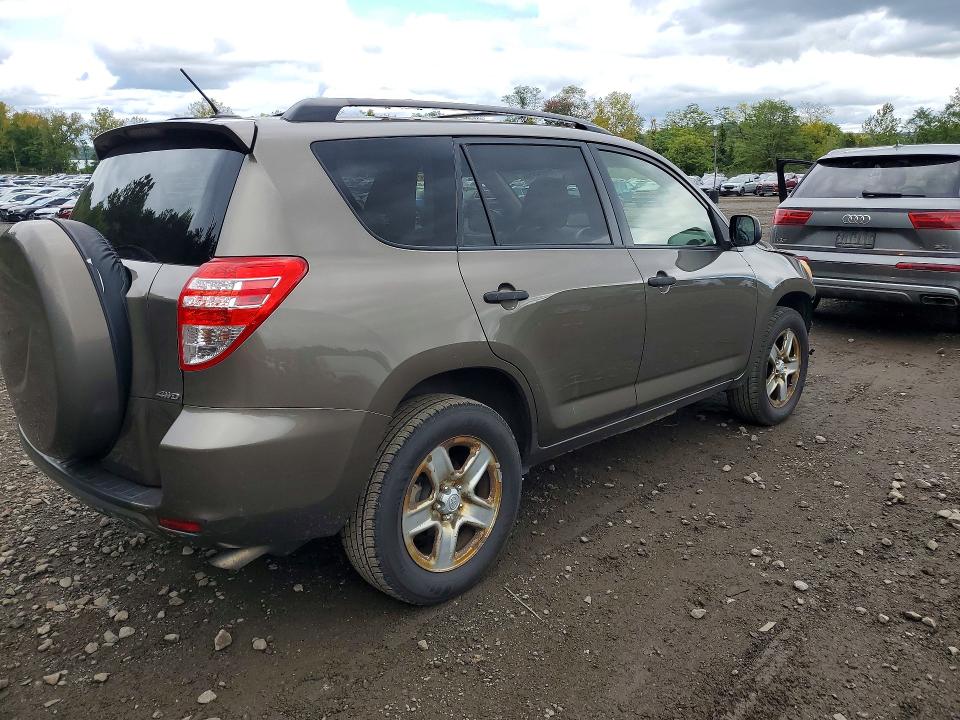 Снимка 3 от търг – 2012 TOYOTA RAV4 с VIN JTMBK4DV5C5110209