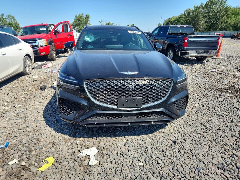 Photo 5 from auction – 2022 GENESIS GV70 with VIN KMUMCDTC6NU012382
