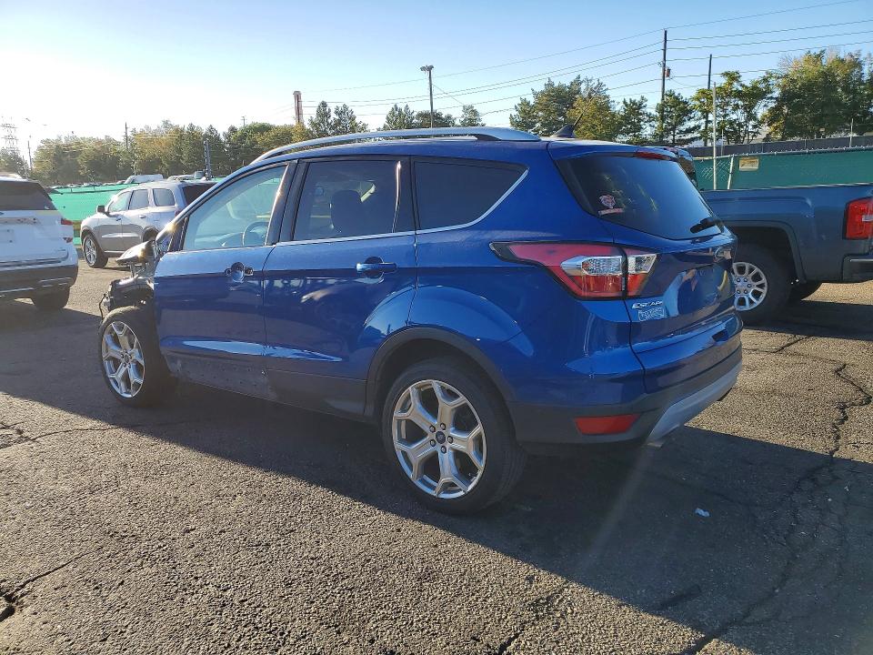 Photo 2 from auction – 2018 FORD ESCAPE with VIN 1FMCU0J95JUD55685