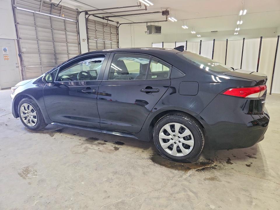Снимка 2 от търг – 2026 TOYOTA COROLLA HYBRID с VIN JTDBCMFE7T3123677
