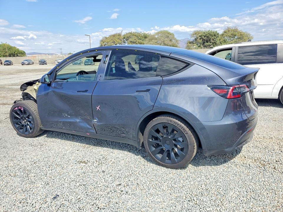 Photo 2 from auction – 2022 TESLA MODEL Y with VIN 7SAYGDEE1NF459513