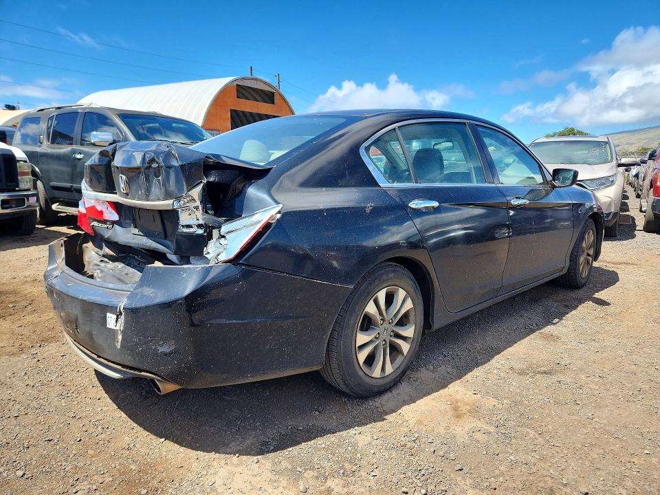 Снимка 3 от търг – 2015 HONDA ACCORD с VIN 1HGCR2F31FA169139
