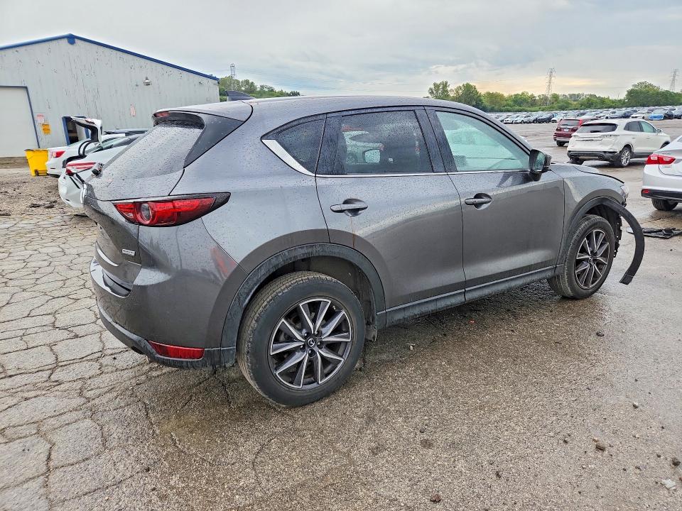 Photo 3 from auction – 2017 MAZDA CX-5 with VIN JM3KFBDL6H0151807