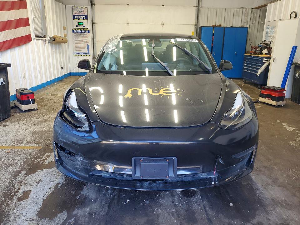 Photo 5 from auction – 2022 TESLA MODEL 3 with VIN 5YJ3E1EB7NF288655