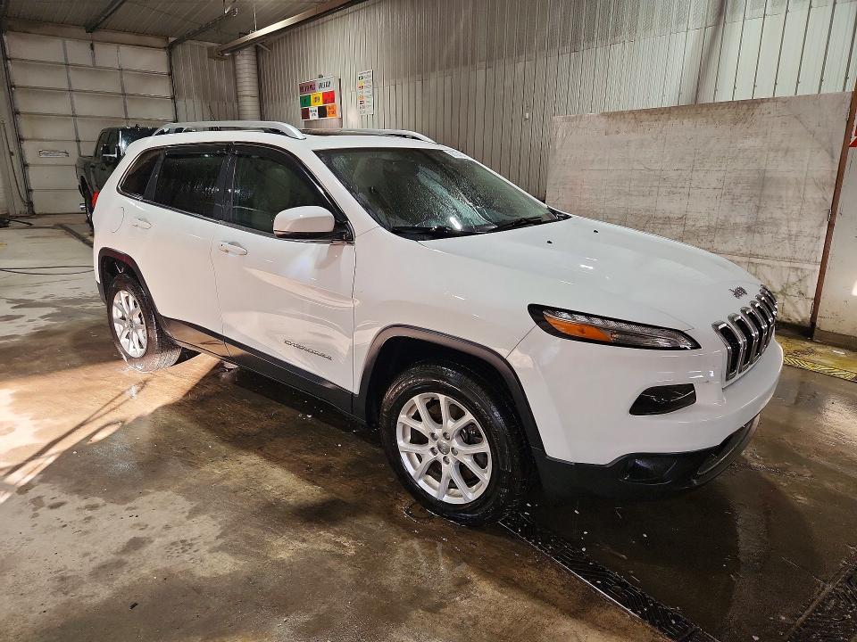 Photo 4 from auction – 2015 JEEP CHEROKEE with VIN 1C4PJMCS2FW650356