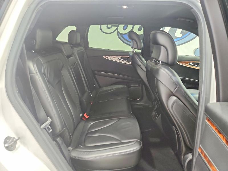Photo 11 from auction – 2016 LINCOLN MKX with VIN 2LMTJ6KR1GBL57267