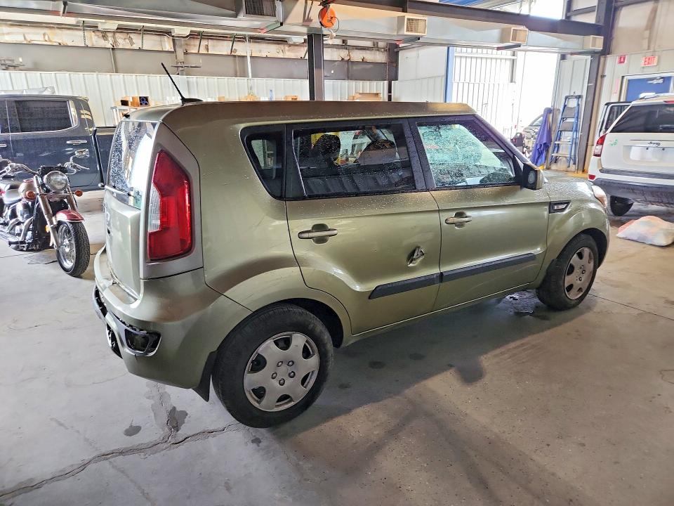 Photo 3 from auction – 2013 KIA SOUL with VIN KNDJT2A58D7553865