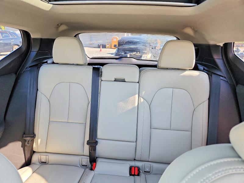 Photo 10 from auction – 2023 VOLVO XC40 with VIN YV4L12UN8P2092160