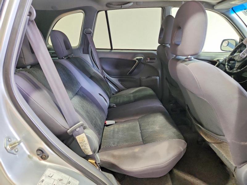 Снимка 11 от търг – 2003 TOYOTA RAV4 с VIN JTEHH20V030257002