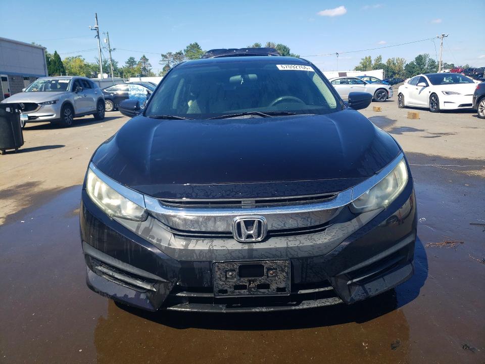Photo 5 from auction – 2016 HONDA CIVIC with VIN 2HGFC2F55GH540614