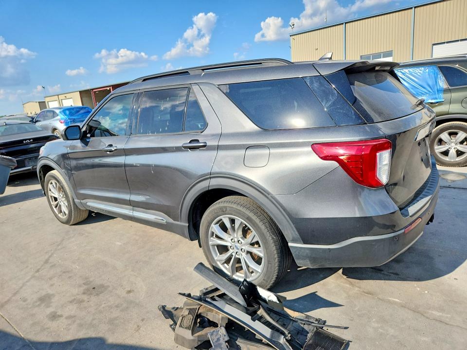 Photo 2 from auction – 2020 FORD EXPLORER with VIN 1FMSK8DH1LGB04991
