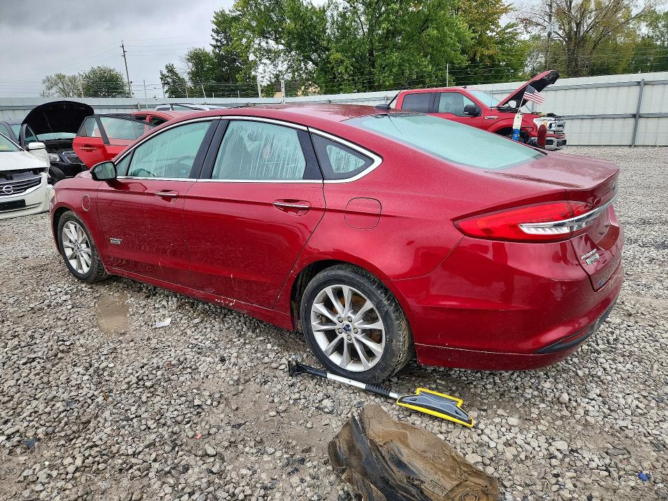 صورة رقم 2 من المزاد - 2017 FORD FUSION مع VIN 3FA6P0PU1HR331878