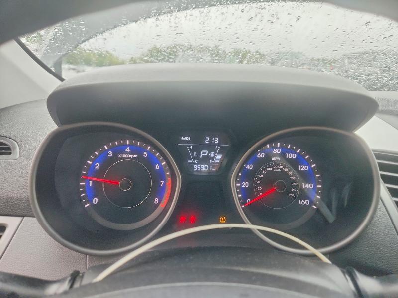 Photo 9 from auction – 2015 HYUNDAI ELANTRA with VIN KMHDH4AE8FU228045