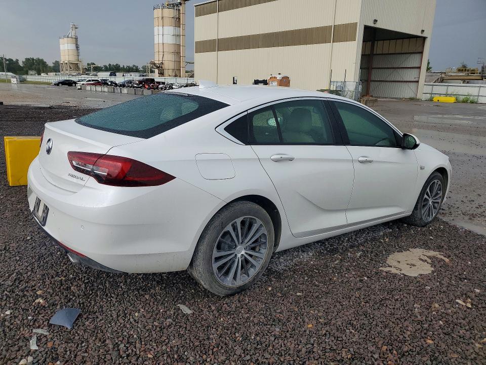 Photo 3 from auction – 2020 BUICK REGAL with VIN W04GP6SXXL1001544