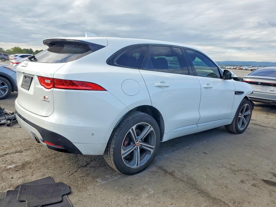 Photo 3 from auction – 2019 JAGUAR F-PACE with VIN SADCM2FV5KA613300