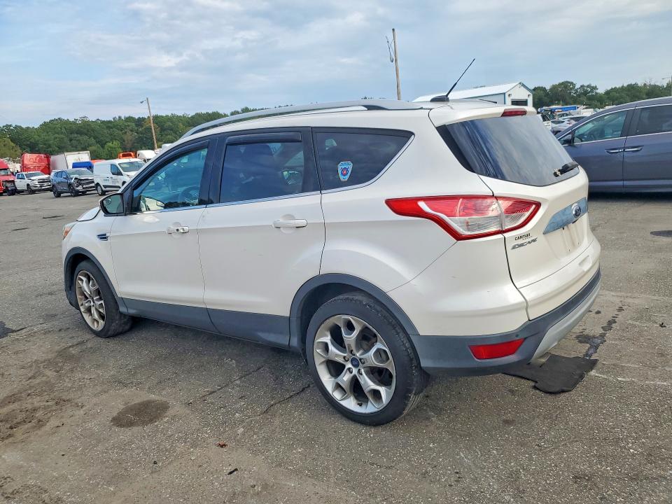 Photo 2 from auction – 2015 FORD ESCAPE with VIN 1FMCU9J92FUB23346