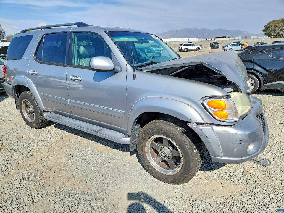Photo 4 from auction – 2004 TOYOTA SEQUOIA with VIN 5TDZT34A04S208966