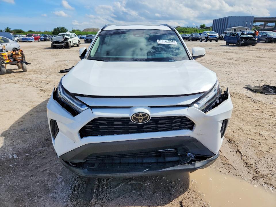 Photo 5 from auction – 2023 TOYOTA RAV4 with VIN 2T3W1RFV7PW241753