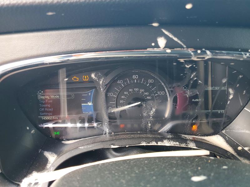 Photo 9 from auction – 2017 LINCOLN NAVIGATOR with VIN 5LMJJ2JT3HEL01245