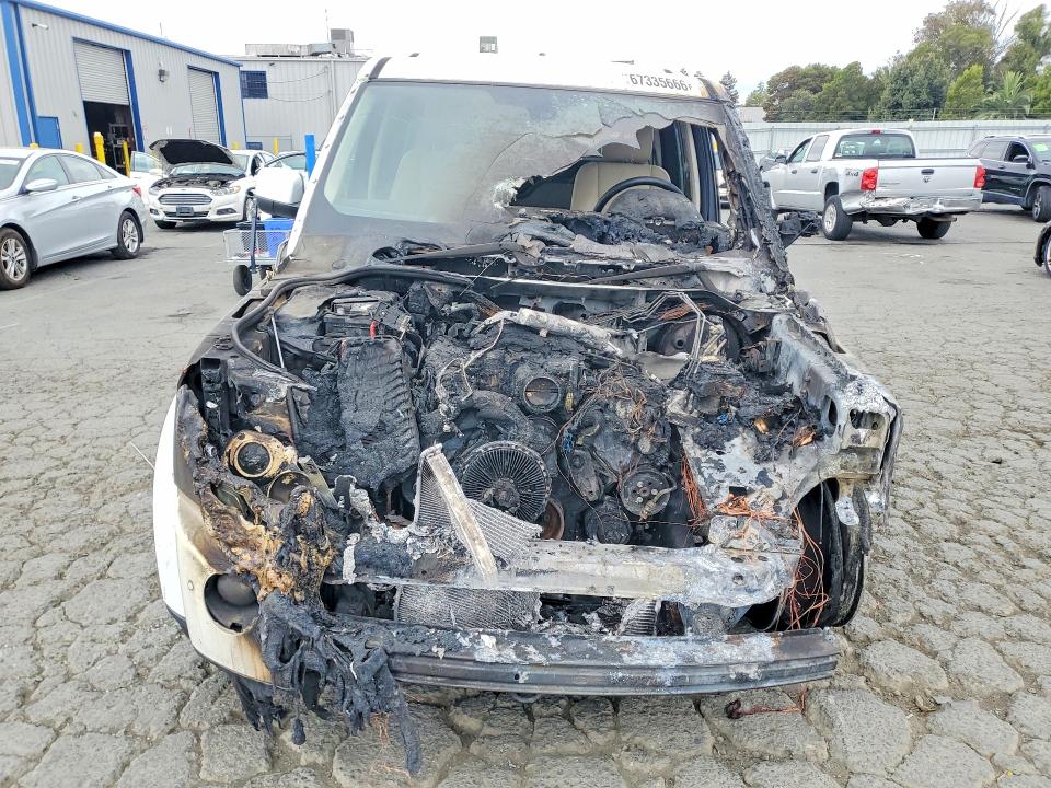 Photo 5 from auction – 2012 LAND ROVER LR4 with VIN SALAG2D43CA630126