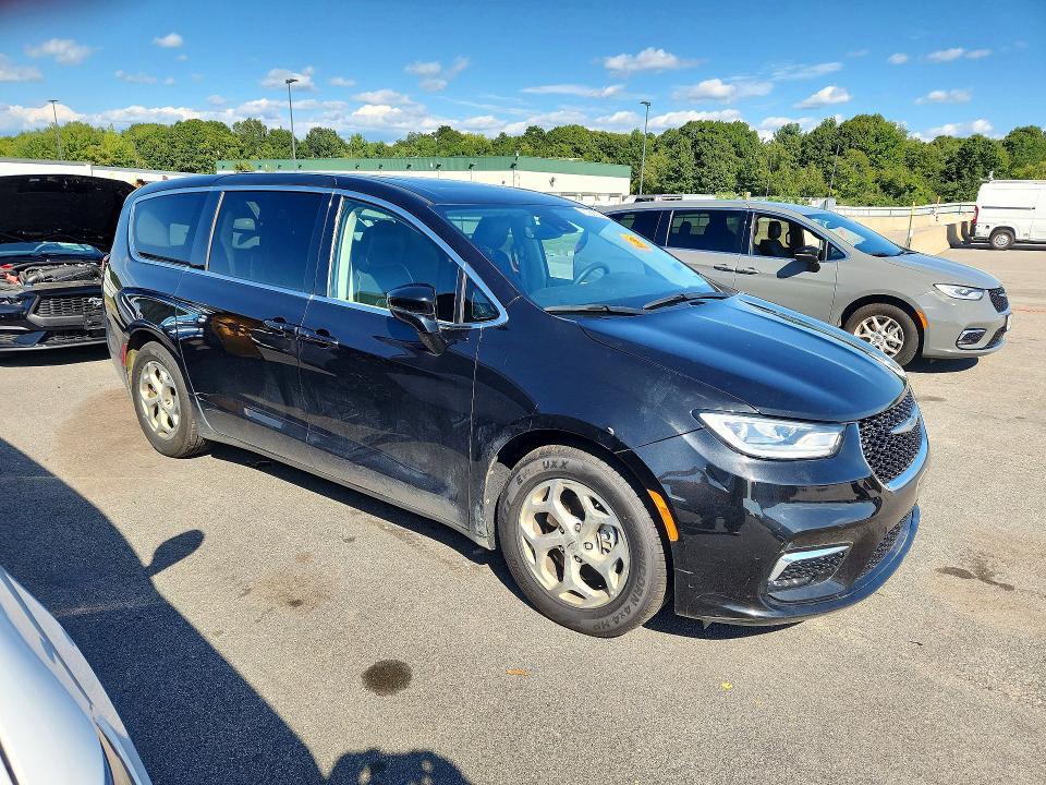 Photo 4 from auction – 2024 CHRYSLER PACIFICA with VIN 2C4RC1GG7RR101594