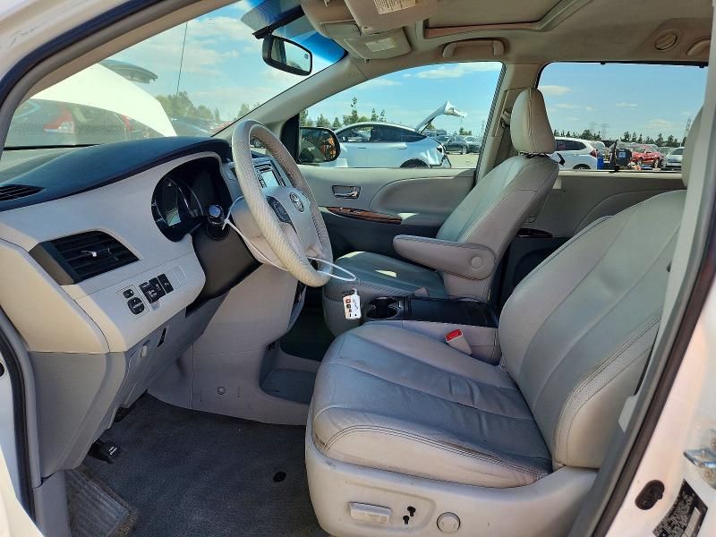 Снимка 7 от търг – 2013 TOYOTA SIENNA с VIN 5TDYK3DC9DS401861