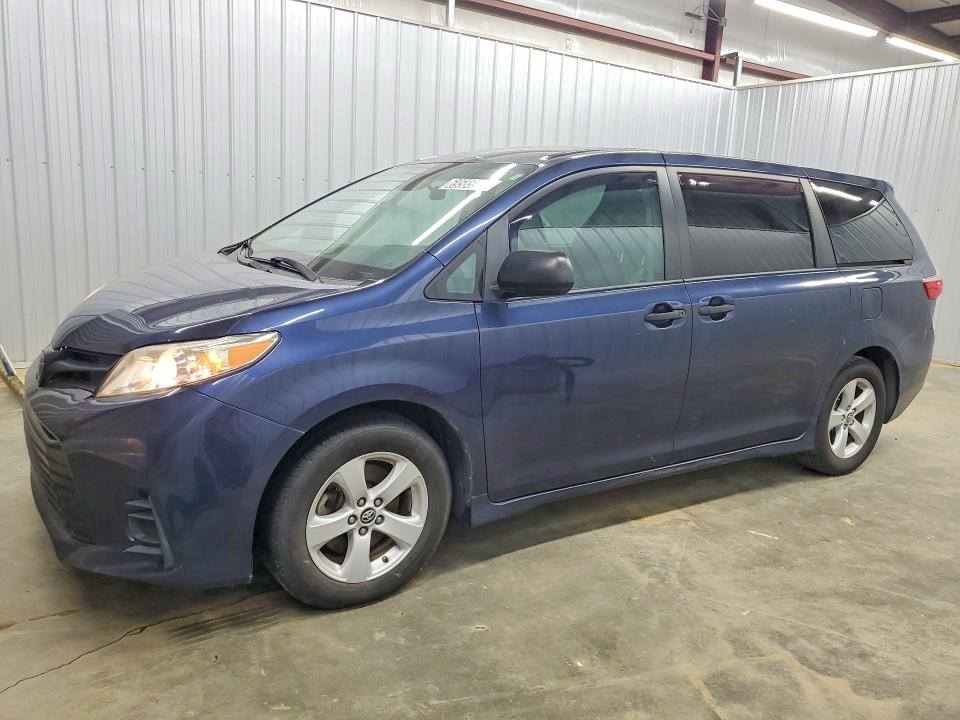TOYOTA SIENNA 2019 with VIN 5TDZZ3DC0KS998959 - Photo from auction