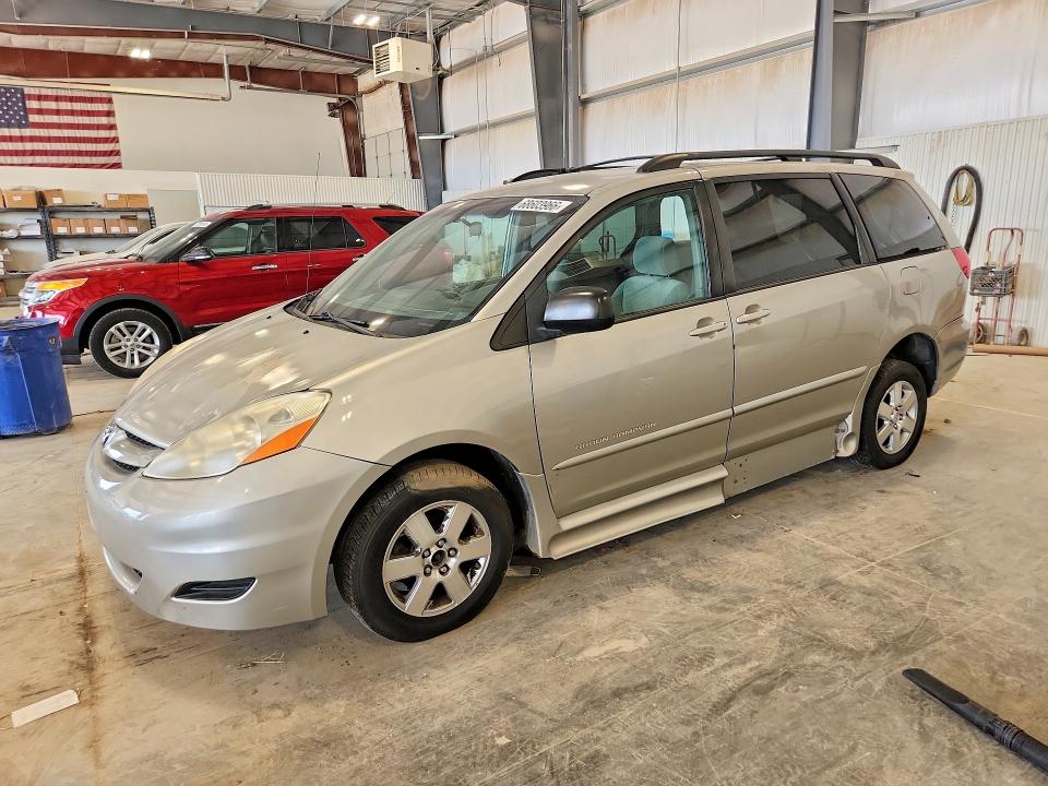 Photo 1 from auction – 2007 TOYOTA SIENNA with VIN 5TDZK23C97S001948