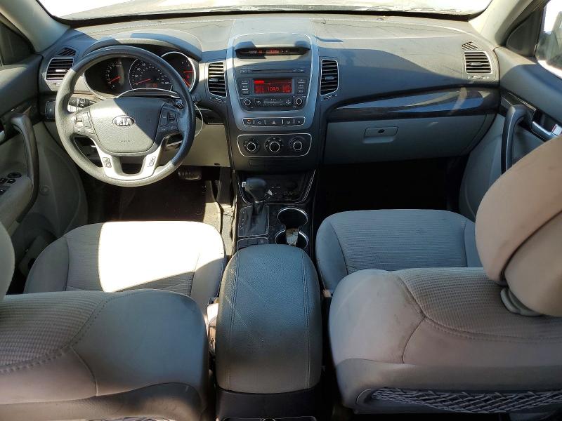 Photo 8 from auction – 2015 KIA SORENTO with VIN 5XYKT4A72FG635596