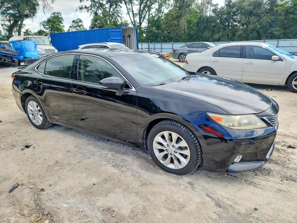 Photo 4 from auction – 2013 LEXUS ES with VIN JTHBW1GG1D2003949
