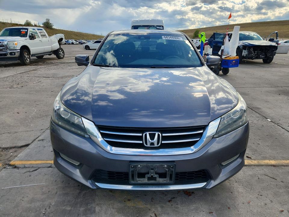 Снимка 5 от търг – 2013 HONDA ACCORD с VIN 1HGCR3F84DA042965