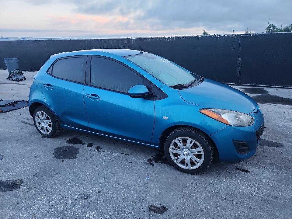 Photo 4 from auction – 2011 MAZDA MAZDA2 with VIN JM1DE1HZ7B0120537