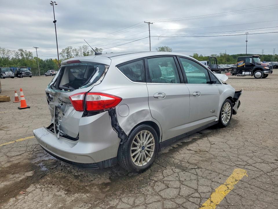 Photo 3 from auction – 2015 FORD C-MAX with VIN 1FADP5CUXFL115341