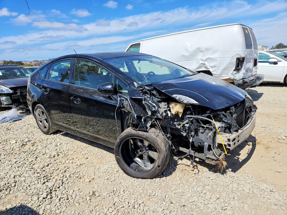 Photo 4 from auction – 2013 TOYOTA PRIUS with VIN JTDKN3DU1D5584104