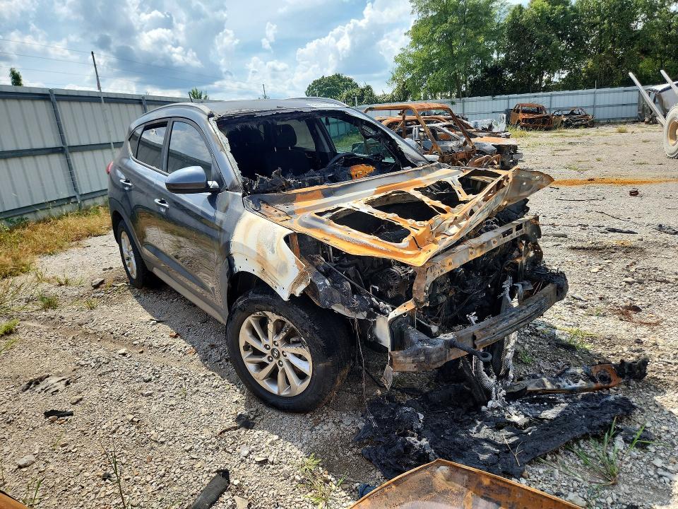 Снимка 4 от търг – 2017 HYUNDAI TUCSON с VIN KM8J33A45HU253782