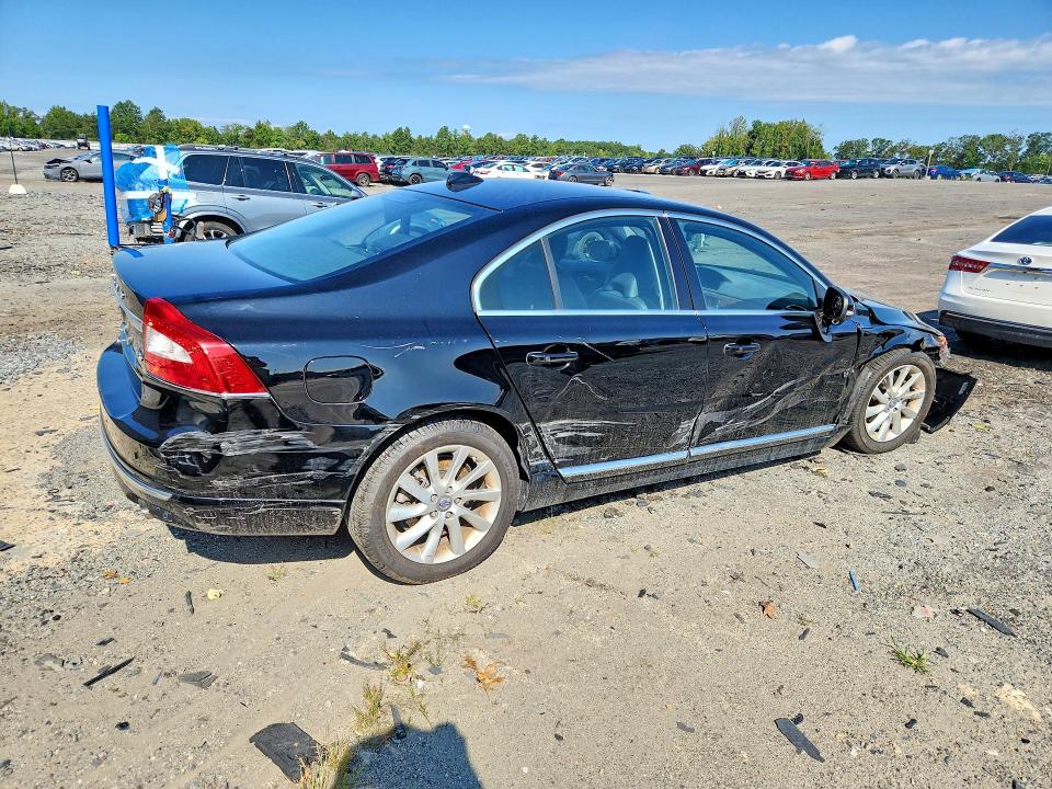 Photo 3 from auction – 2015 VOLVO S80 with VIN YV140MAD7F1183730