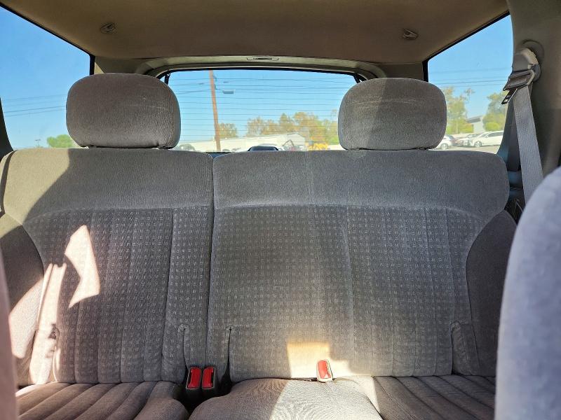 Photo 10 from auction – 1999 CHEVROLET BLAZER with VIN 1GNCS13W6X2221895