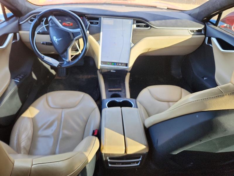 Foto 8 de la subasta – 2015 TESLA MODEL S con VIN 5YJSA1H23FF080454