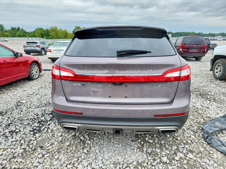 Photo 6 from auction – 2016 LINCOLN MKX with VIN 2LMPJ9JP9GBL54636