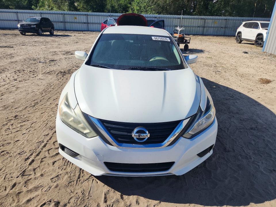 Photo 5 from auction – 2017 NISSAN ALTIMA with VIN 1N4AL3AP7HC198181