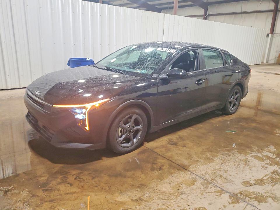 KIA K4 2026 with VIN 3KPFT4DE6TE349898 - Photo from auction